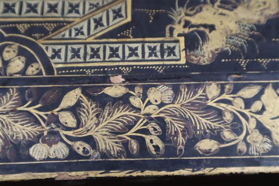 A Chinese export small lacquer box W.46cm